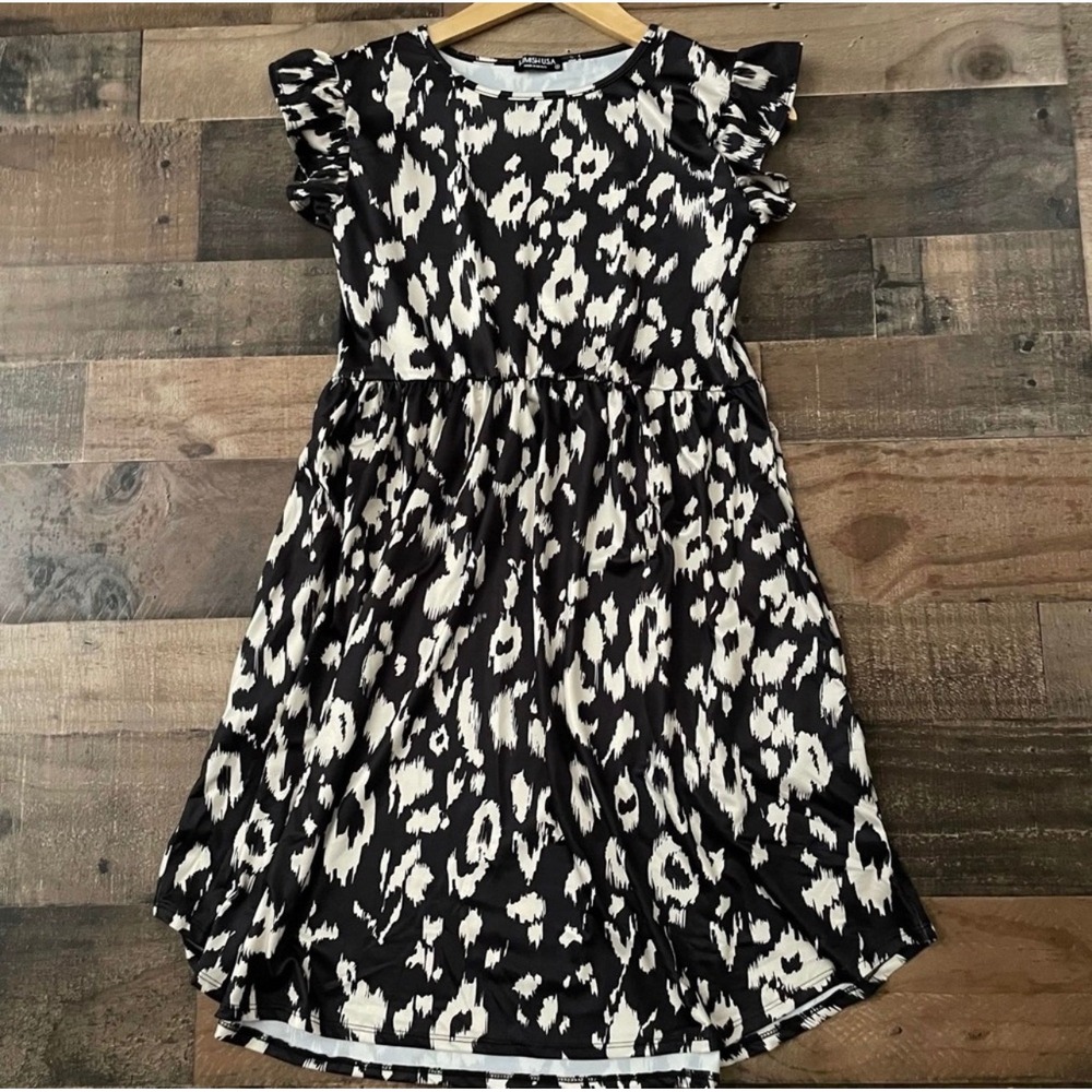 Heimish Black White Animal Print Babydoll Dress Flutter Sleeve Small